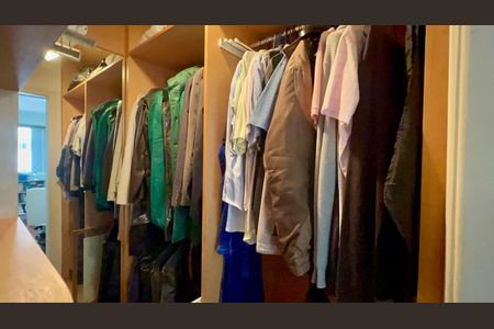 Apartamento para alugar com 125m², 3 quartos e 2 vagasCloset da suíte