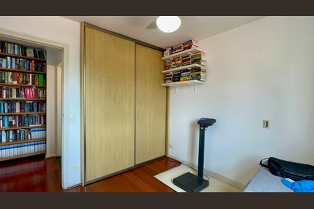 Apartamento para alugar com 125m², 3 quartos e 2 vagasQuarto 2