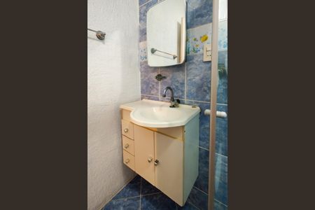 Apartamento para alugar com 75m², 2 quartos e sem vaga Apartamento para alugar com 75m², 2 quartos e sem vagaBanheiro da suite