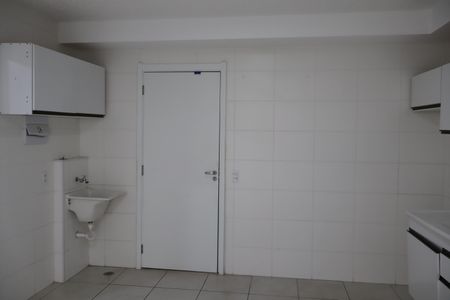 Cozinha e Área de Serviço de apartamento para alugar com 1 quarto, 37m² em Vila Ema, São Paulo