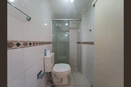 Banheiro  de apartamento para alugar com 1 quarto, 45m² em Protásio Alves, Porto Alegre