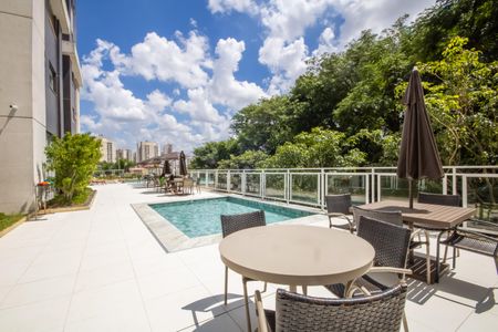 Apartamento à venda com 82m², 3 quartos e 2 vagasÁrea comum - Piscina