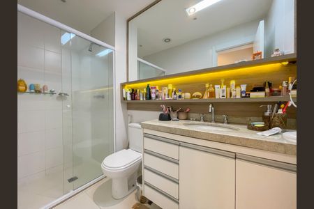 Apartamento à venda com 82m², 3 quartos e 2 vagasBanheiro da Suíte