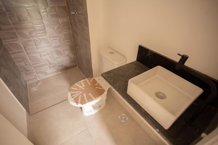 Apartamento à venda com 41m², 2 quartos e 1 vagaBANHEIRO