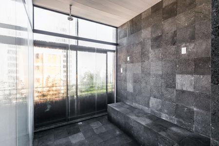 Apartamento à venda com 70m², 1 quarto e 1 vagaSaúna