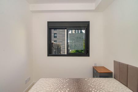 Suíte de apartamento para alugar com 1 quarto, 48m² em São João, Porto Alegre