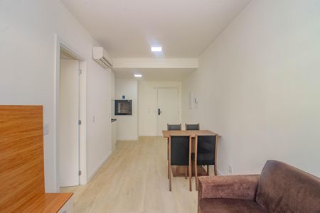 Sala de apartamento para alugar com 1 quarto, 48m² em São João, Porto Alegre