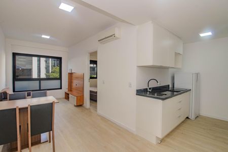 Sala de apartamento para alugar com 1 quarto, 48m² em São João, Porto Alegre