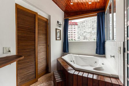 Apartamento à venda com 82m², 2 quartos e sem vaga Apartamento à venda com 82m², 2 quartos e sem vagaJacuzzi