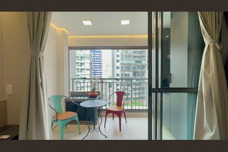 Varanda de kitnet/studio para alugar com 1 quarto, 26m² em Pompeia, São Paulo