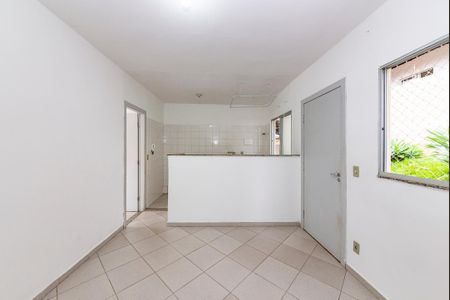 Sala de kitnet/studio para alugar com 1 quarto, 24m² em Parque Pedro Ii, Belo Horizonte