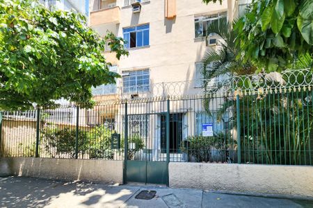 Apartamento para alugar com 68m², 2 quartos e sem vaga Apartamento para alugar com 68m², 2 quartos e sem vagaFachada do Condomínio