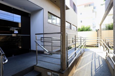 Apartamento à venda com 90m², 3 quartos e 2 vagasEntrada