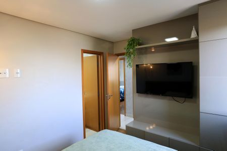 Apartamento à venda com 90m², 3 quartos e 2 vagasCloset da suíte