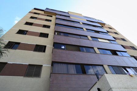Apartamento à venda com 90m², 3 quartos e 2 vagasFachada