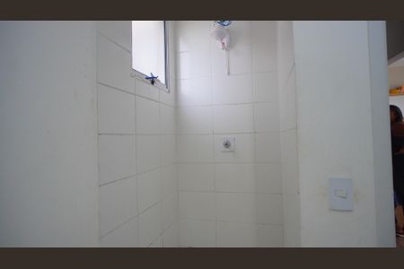Apartamento para alugar com 48m², 2 quartos e 1 vaga Apartamento para alugar com 48m², 2 quartos e 1 vagaBanheiro