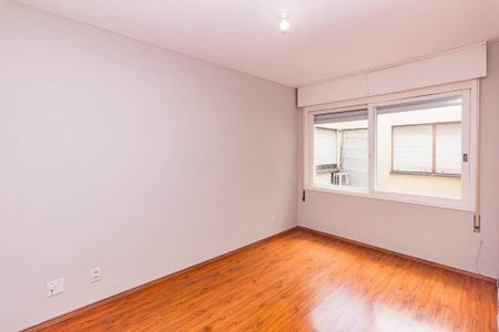 Sala  de apartamento para alugar com 1 quarto, 41m² em Petrópolis, Porto Alegre