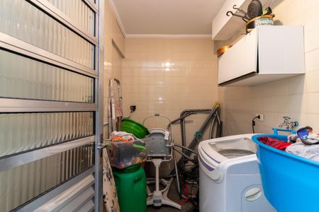 Casa à venda com 137m², 3 quartos e 2 vagasÁrea de Serviço