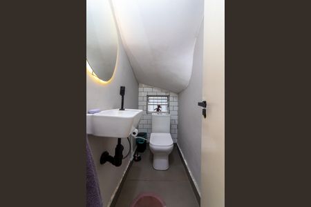 Casa à venda com 137m², 3 quartos e 2 vagasLavabo