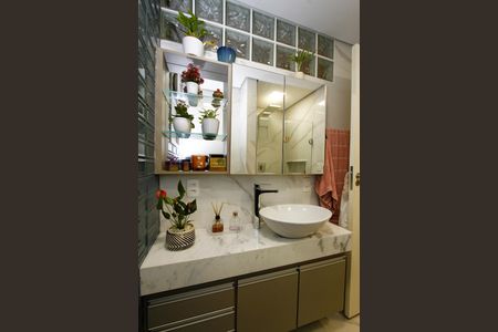 Apartamento para alugar com 70m², 2 quartos e 1 vagaBanheiro Social