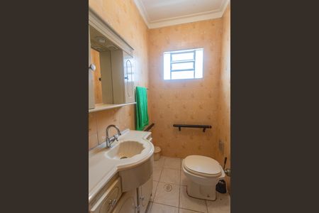 Casa para alugar com 182m², 3 quartos e 3 vagasBanheiro 