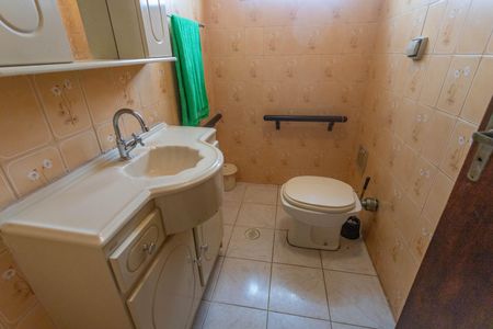 Casa para alugar com 182m², 3 quartos e 3 vagasBanheiro 