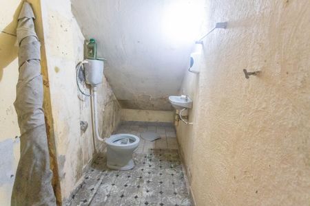 Casa para alugar com 182m², 3 quartos e 3 vagasBanheiro da garagem 