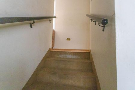 Casa para alugar com 182m², 3 quartos e 3 vagasEscada 