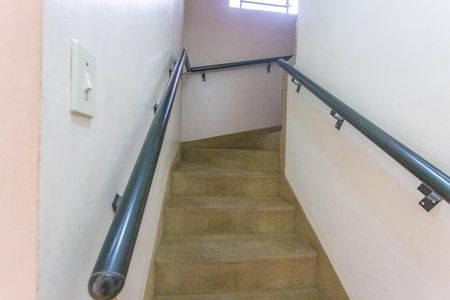 Casa para alugar com 182m², 3 quartos e 3 vagasEscada 