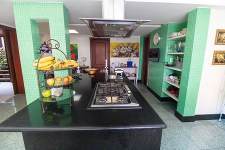 Casa de condomínio à venda com 838m², 4 quartos e 5 vagasCozinha