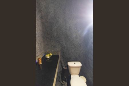 Casa de condomínio à venda com 838m², 4 quartos e 5 vagasLavabo