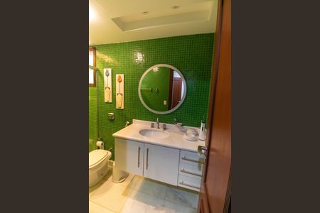 Casa de condomínio à venda com 838m², 4 quartos e 5 vagasBanheiro da Suíte 3