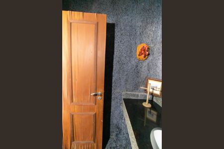 Casa de condomínio à venda com 838m², 4 quartos e 5 vagasLavabo