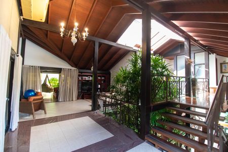 Sala de casa de condomínio à venda com 4 quartos, 838m² em Santo Antônio, Niterói