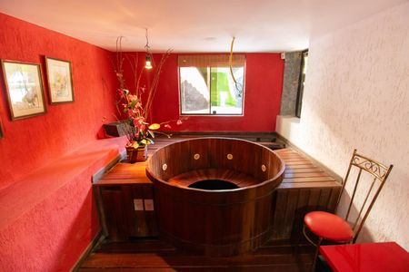 Casa de condomínio à venda com 838m², 4 quartos e 5 vagasOfurô