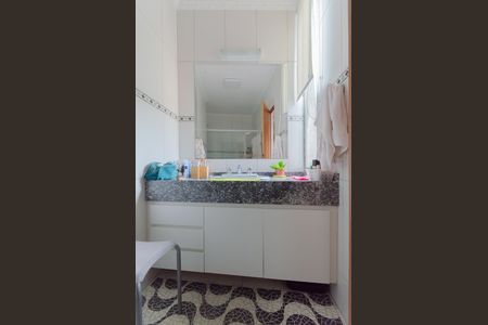 Casa à venda com 250m², 3 quartos e 3 vagas Casa à venda com 250m², 3 quartos e 3 vagasBanheiro da Suíte