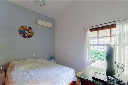 Casa à venda com 250m², 3 quartos e 3 vagas Casa à venda com 250m², 3 quartos e 3 vagasQuarto 3