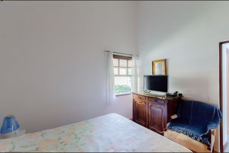 Casa à venda com 250m², 3 quartos e 3 vagas Casa à venda com 250m², 3 quartos e 3 vagasQuarto 3