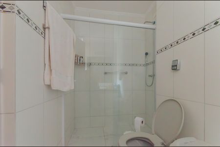 Casa à venda com 250m², 3 quartos e 3 vagas Casa à venda com 250m², 3 quartos e 3 vagasBanheiro da Suíte
