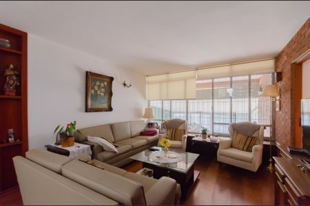 Sala de casa à venda com 3 quartos, 250m² em Jardim da Gloria, São Paulo