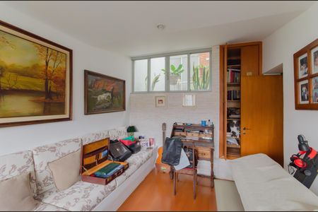Casa à venda com 250m², 3 quartos e 3 vagas Casa à venda com 250m², 3 quartos e 3 vagasQuarto 1