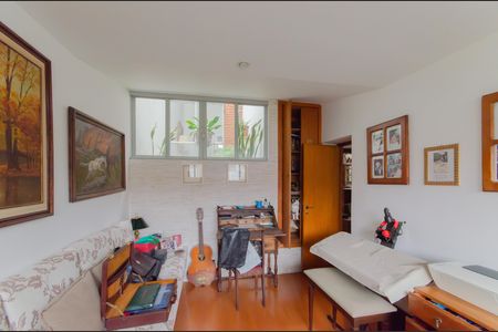 Casa à venda com 250m², 3 quartos e 3 vagas Casa à venda com 250m², 3 quartos e 3 vagasQuarto 1