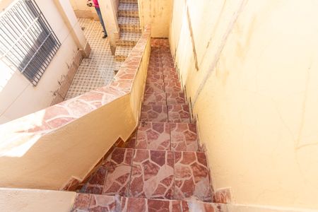 Casa à venda com 130m², 3 quartos e 2 vagasEscada