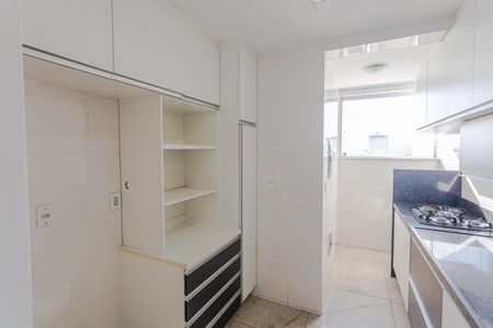 Apartamento para alugar com 130m², 3 quartos e 2 vagas Apartamento para alugar com 130m², 3 quartos e 2 vagasCozinha