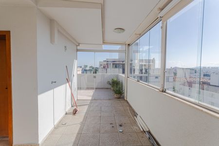 Apartamento para alugar com 130m², 3 quartos e 2 vagas Apartamento para alugar com 130m², 3 quartos e 2 vagasCobertura