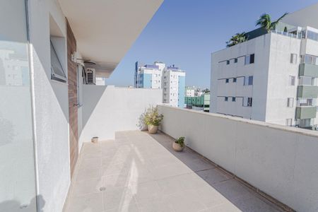 Apartamento para alugar com 130m², 3 quartos e 2 vagas Apartamento para alugar com 130m², 3 quartos e 2 vagasCobertura