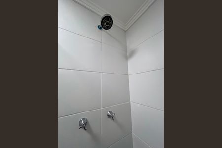 Apartamento à venda com 57m², 2 quartos e 1 vagaDetalhe do banheiro