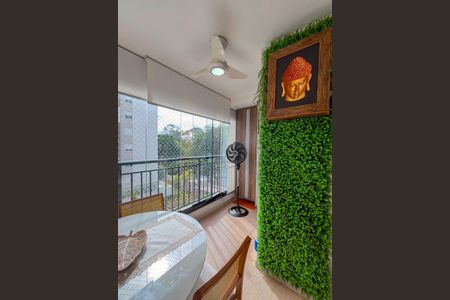 Apartamento à venda com 57m², 2 quartos e 1 vagaVaranda