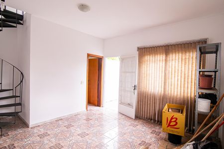 Casa de condomínio para alugar com 342m², 5 quartos e 5 vagasSal Edicula