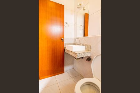 Casa de condomínio para alugar com 342m², 5 quartos e 5 vagasBanheiro da Suíte 1